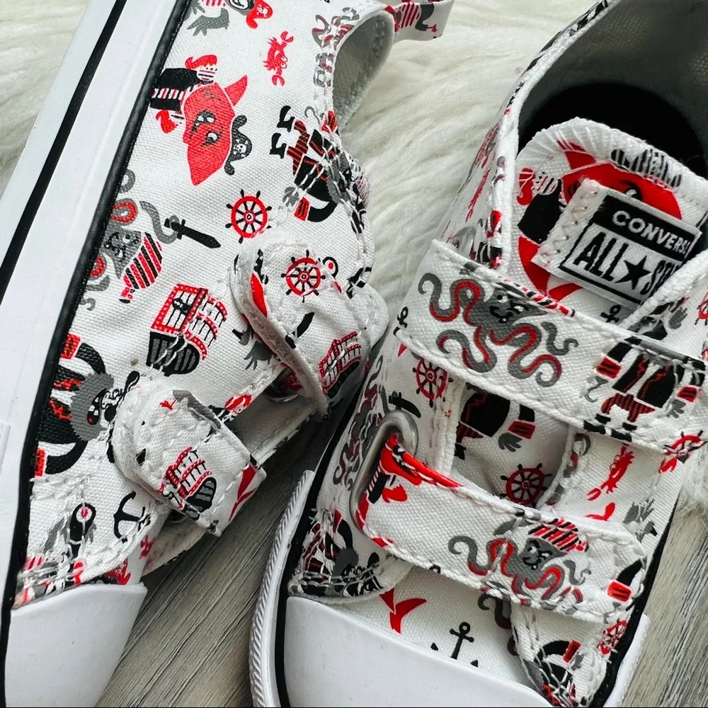 NWT Convers Chuck Taylor All Star 2V OX Toddler Boys - Picture 5 of 8